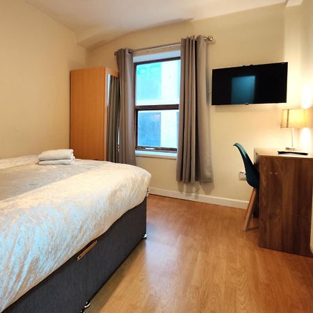 Liverpool City Centre Private Rooms Including Smart Tvs - With Shared Bathroom Exteriér fotografie