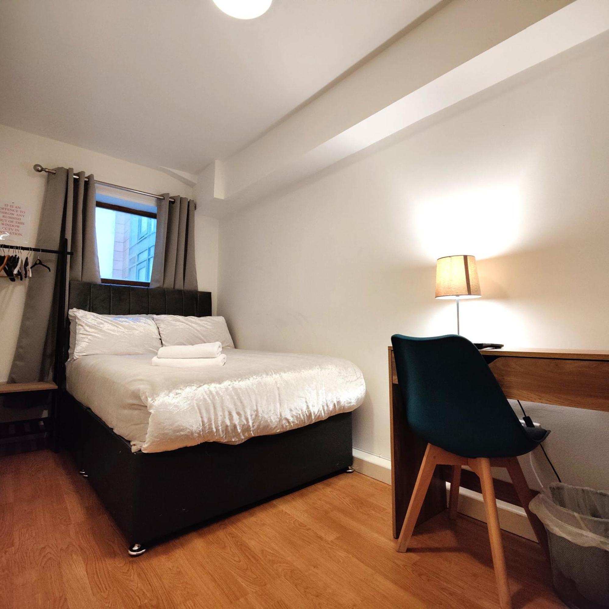 Liverpool City Centre Private Rooms Including Smart Tvs - With Shared Bathroom Exteriér fotografie